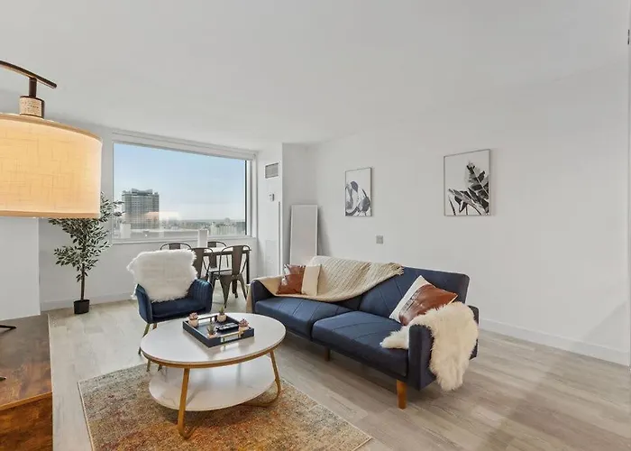 Sleep 6 Stylish 1Br 2Ba Beachfront By Cozysuites