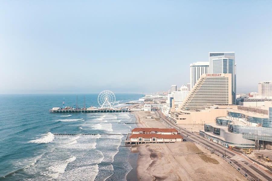 Sleep 6 Stylish 1br 2ba Beachfront By Cozysuites * Atlantic City
