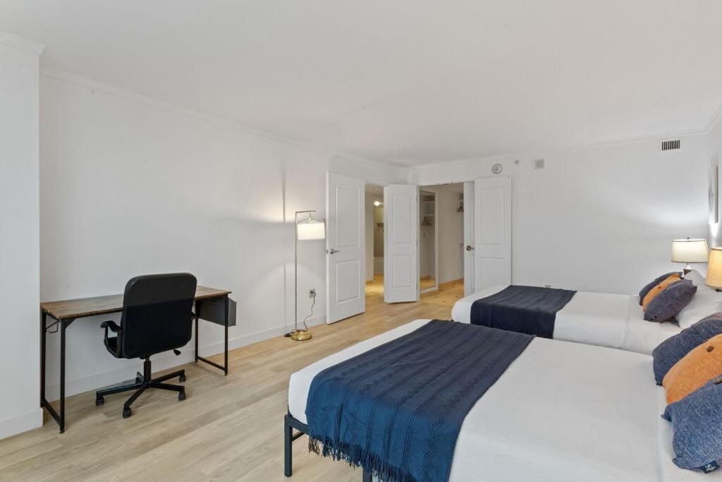 Sleep 6 Stylish 1br 2ba Beachfront By Cozysuites Apartment