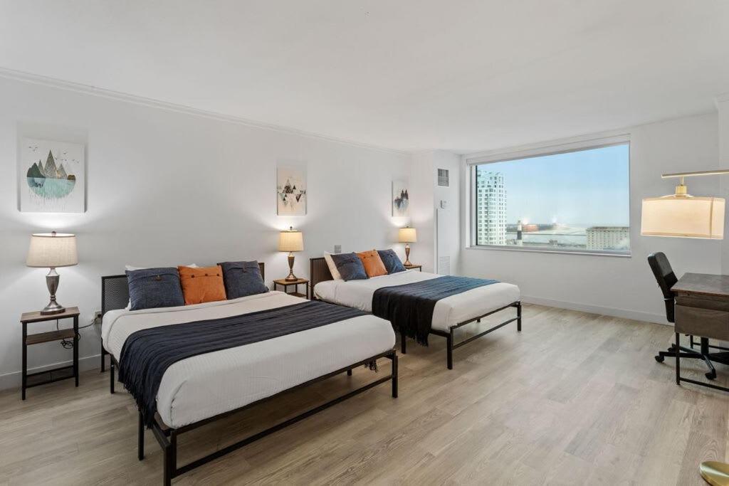 Apartment Sleep 6 Stylish 1br 2ba Beachfront By Cozysuites Atlantic City